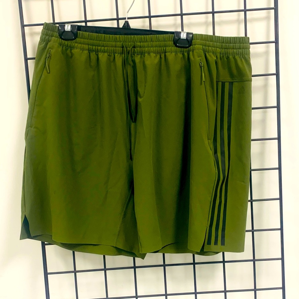 ADIDAS X IVY PARK HALLS OF IVY WILD PINE SHORTS